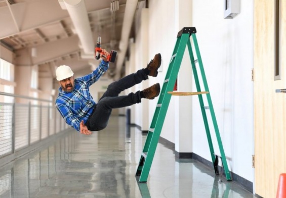 worker falling from ladder